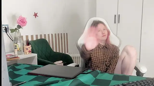 Snapshot of Silly__Milly chatting on 23, 5, 2026 Silly Milly online show from 23, 5, 2026