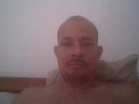 Snapshot of snoppie chatting on 9, 10, 2025 snoppie online show from 9, 10, 2025