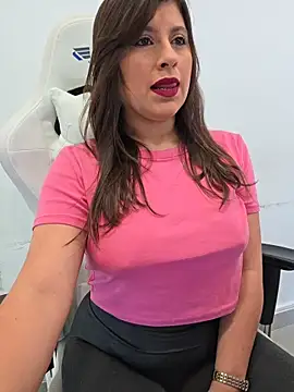 GatitaXD27 online show from 25, 2, 2026