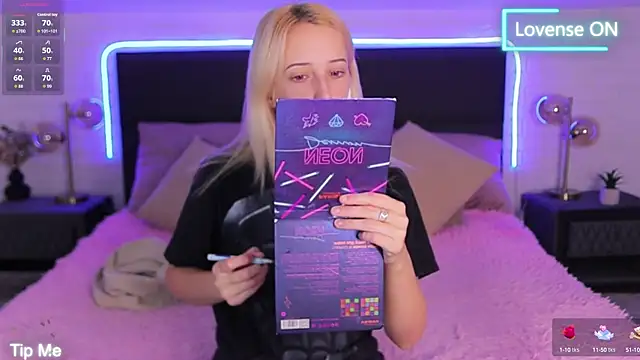Selena Lily online show from 19, 9, 2025