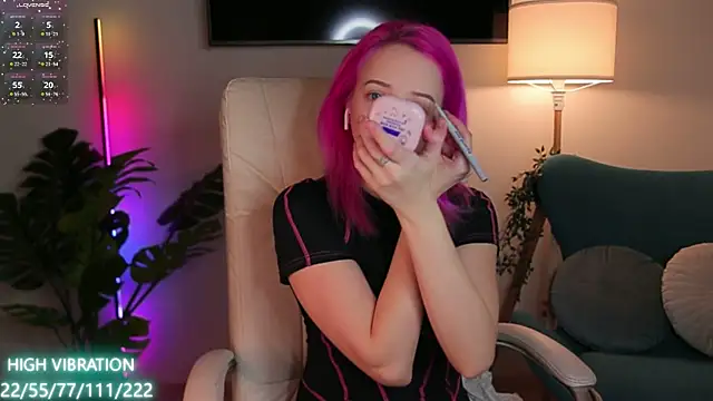 Selena Lily online show from 14, 3, 2025