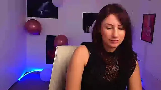 Loren Moa online show from 5, 3, 2025