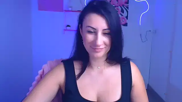 Snapshot of Loren_Moa chatting on 5, 11, 2025 Loren Moa online show from 5, 11, 2025