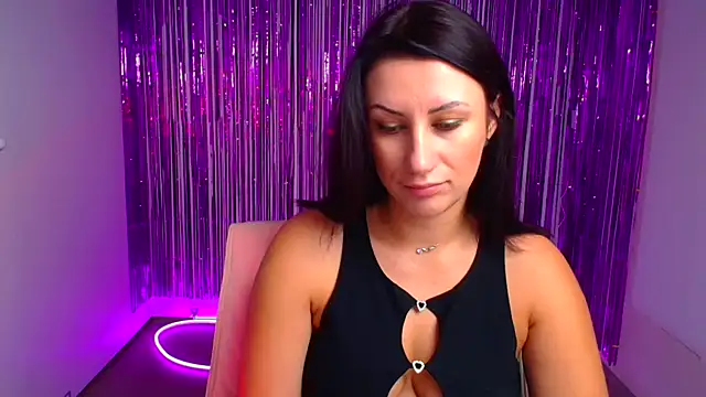 Loren Moa online show from 3, 10, 2025