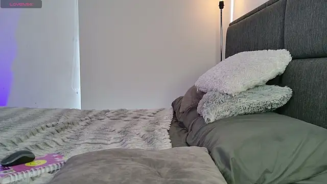 Snapshot of lady_ni_ chatting on 7, 11, 2025 lady ni online show from 7, 11, 2025