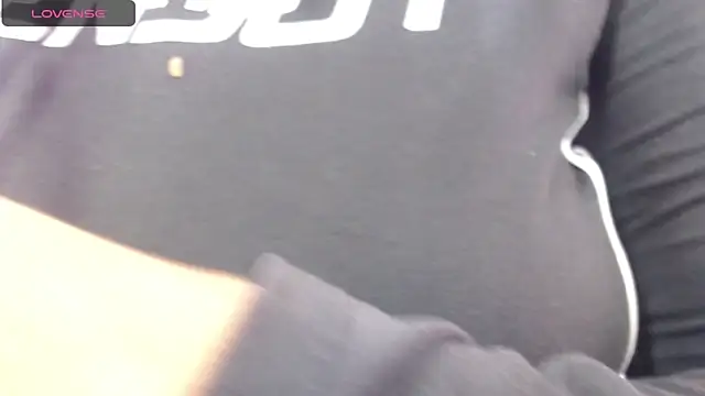 ozuna sex online show from 19, 9, 2025