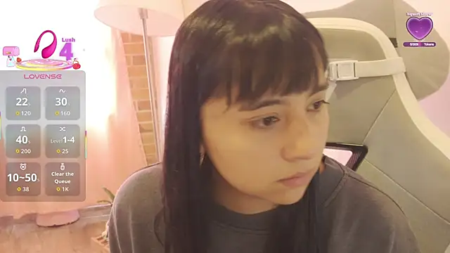 Snapshot of emitaa17228o chatting on 23, 5, 2026 emitaa17228o online show from 23, 5, 2026