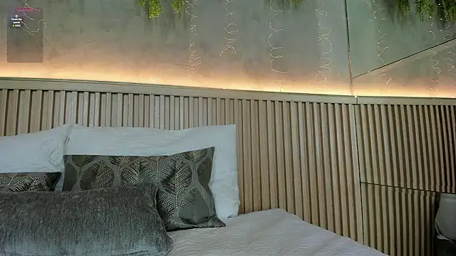 Snapshot of Lana_Lann chatting on 4, 3, 2026 Lana Lann online show from 4, 3, 2026