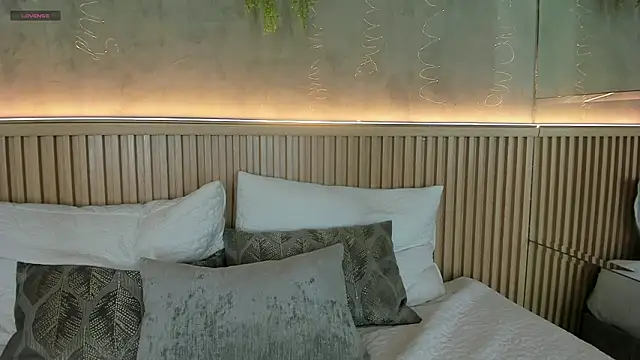 Snapshot of Lana_Lann chatting on 5, 3, 2026 Lana Lann online show from 5, 3, 2026