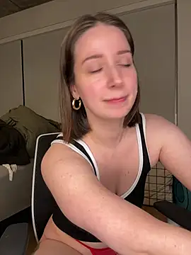 Snapshot of nerdynina chatting on 4, 1, 2025 nerdynina online show from 4, 1, 2025