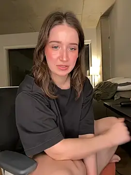 nerdynina online show from 13, 11, 2025