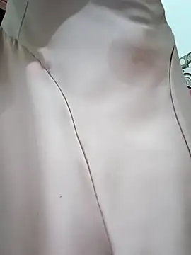 Snapshot of ___Erin___ chatting on 17, 11, 2025 Erin online show from 17, 11, 2025