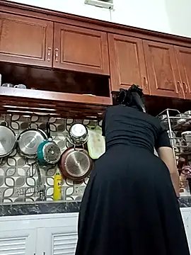 Snapshot of ___Erin___ chatting on 11, 11, 2025 Erin online show from 11, 11, 2025