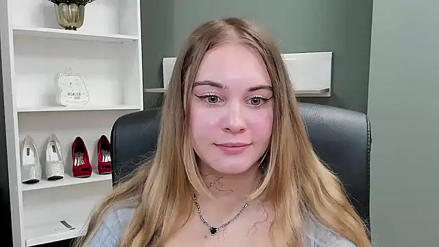 kitty valeria online show from 26, 10, 2025