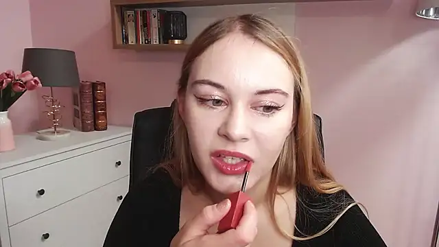 kitty valeria online show from 8, 12, 2024