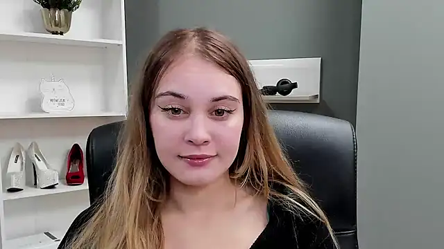 kitty valeria online show from 27, 10, 2025