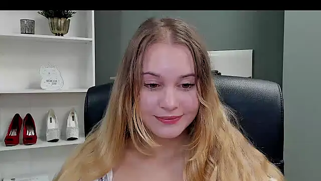 kitty valeria online show from 17, 9, 2025