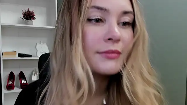 kitty valeria online show from 6, 1, 2026