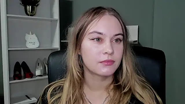 kitty valeria online show from 10, 11, 2025