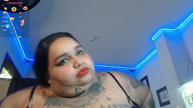VeronikCuhubby online show from 8, 1, 2025