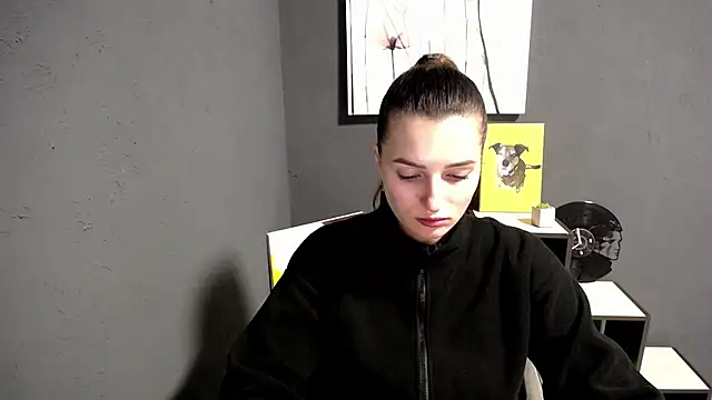 lady olivia  online show from 2, 12, 2025