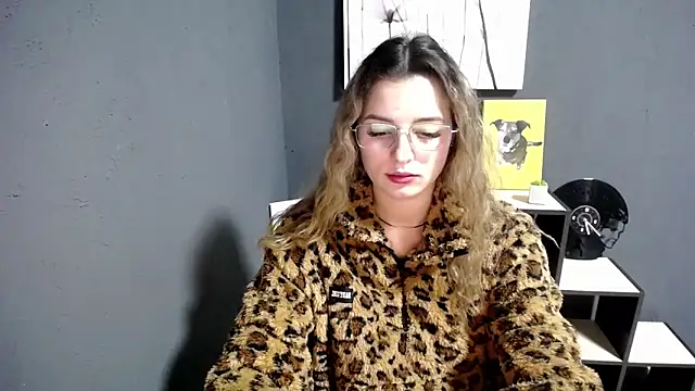 lady olivia  online show from 29, 10, 2025