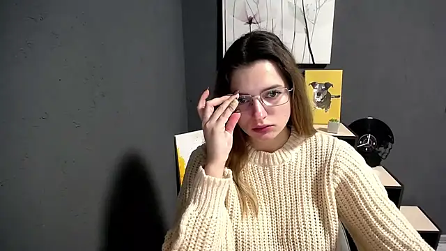 lady olivia  online show from 17, 12, 2025