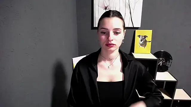 lady olivia  online show from 6, 5, 2026