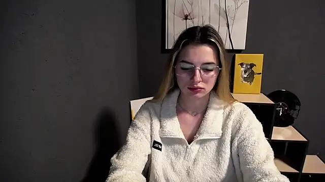 lady olivia  online show from 22, 4, 2026