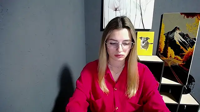lady olivia  online show from 13, 6, 2026