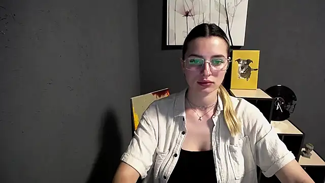lady olivia  online show from 22, 5, 2026