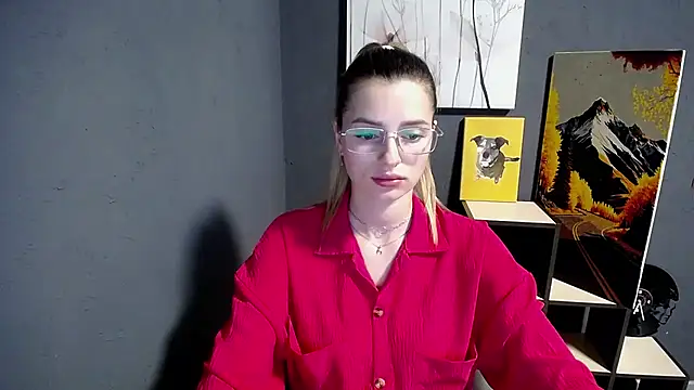 lady olivia  online show from 15, 6, 2026