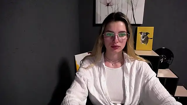 lady olivia  online show from 18, 5, 2026
