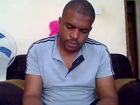 Snapshot of lui_cuuty chatting on 16, 9, 2025 lui cuuty online show from 16, 9, 2025