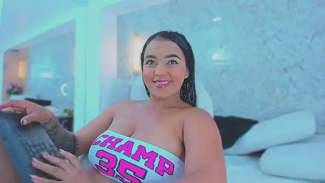 ximena case online show from 30, 10, 2025