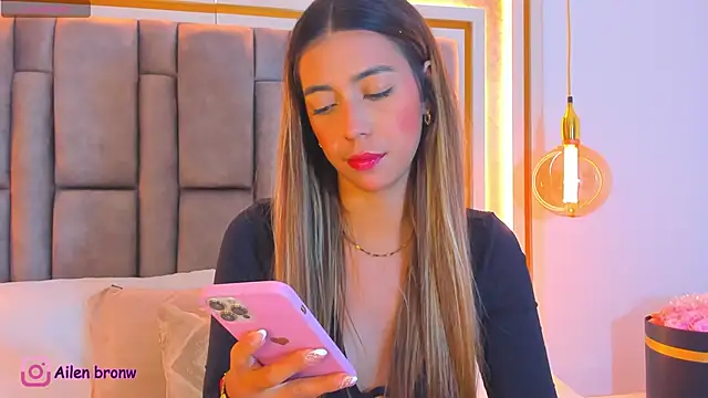 Snapshot of elianabrown chatting on 29, 11, 2025 elianabrown online show from 29, 11, 2025