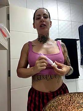 YasmimBrasil online show from 28, 10, 2025