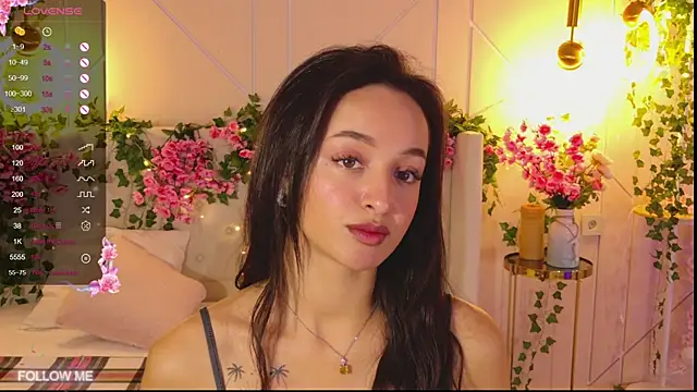 Lolly Neal online show from 19, 10, 2025