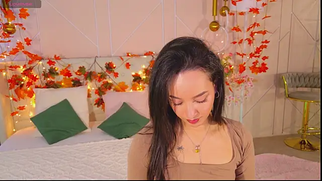 Lolly Neal online show from 30, 11, 2025