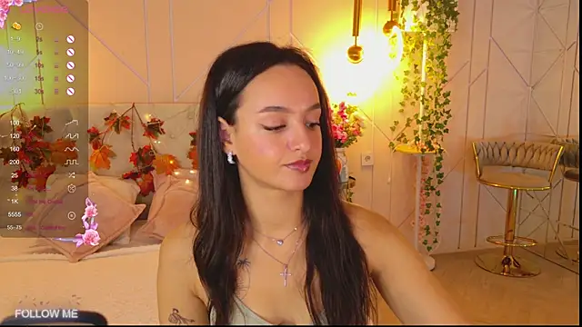 Lolly Neal online show from 30, 10, 2025