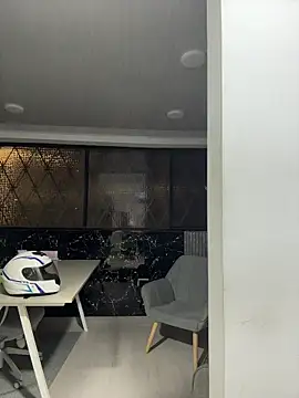 Victoria Adams14 online show from 7, 11, 2025