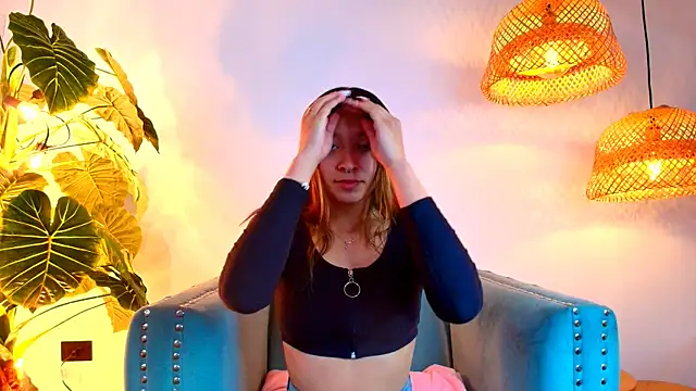 Victoria Adams14 online show from 18, 3, 2025