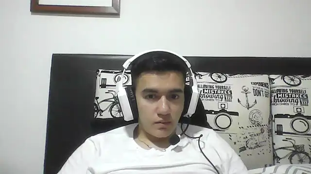 Snapshot of Estebitan_vm chatting on 2, 3, 2026 Estebitan vm online show from 2, 3, 2026