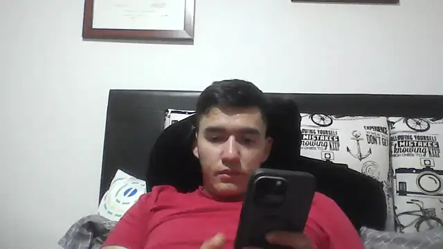 Snapshot of Estebitan_vm chatting on 13, 4, 2026 Estebitan vm online show from 13, 4, 2026