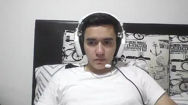 Snapshot of Estebitan_vm chatting on 9, 3, 2026 Estebitan vm online show from 9, 3, 2026