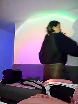 azumiichan online show from 15, 10, 2025