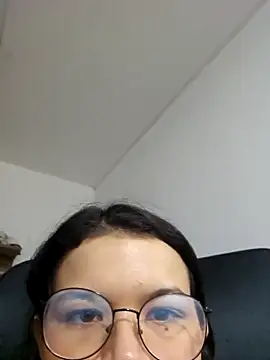 azumiichan online show from 6, 2, 2026