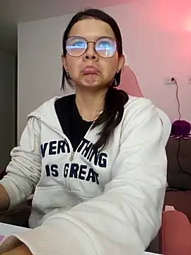 azumiichan online show from 17, 12, 2025