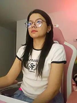 azumiichan online show from 8, 5, 2026