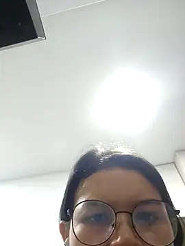 azumiichan online show from 12, 11, 2025